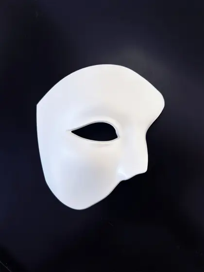 Media Máscara Fantasma Blanca