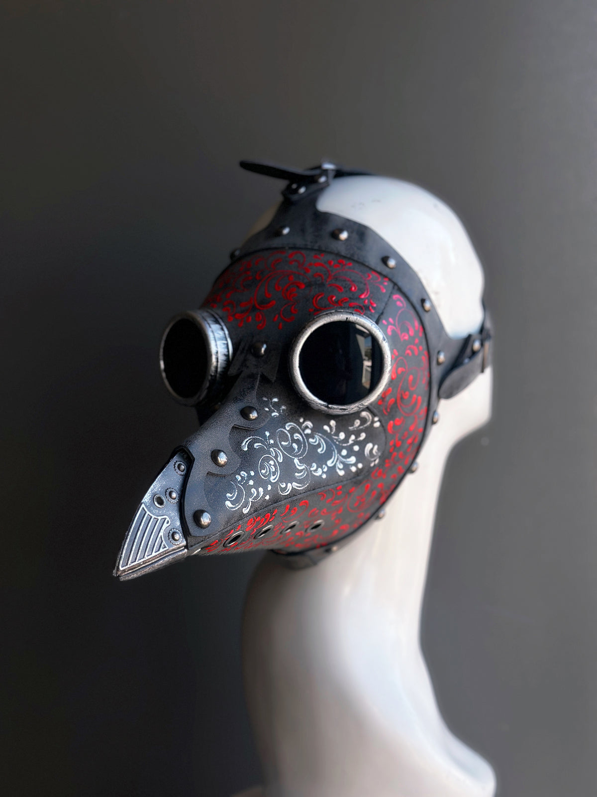 Máscara de la Peste Steampunk Gris Filigrana, foto 5 de 6