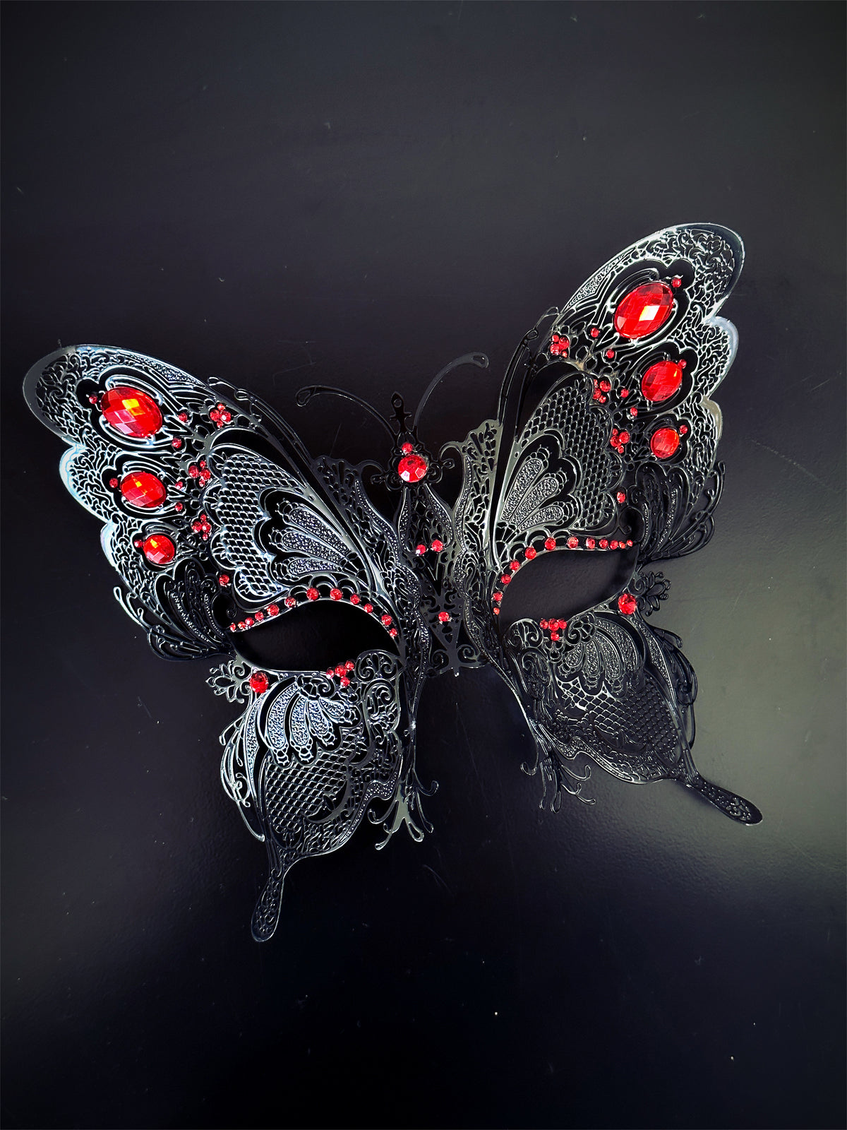 Máscara Metálica de Mariposa, foto 4 de 4